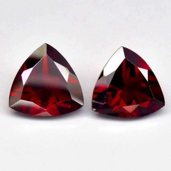 Trillian cut! 6.78ct pair of 10mm untreated Garnets!
