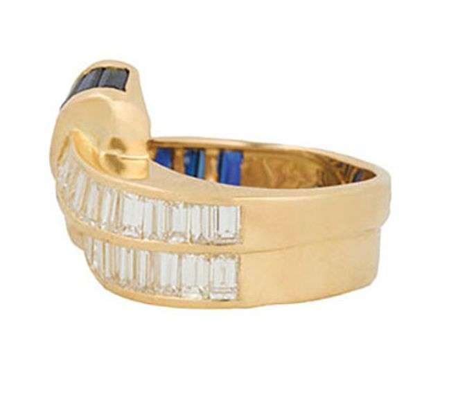 2.25ctw Sapphire and 1.20ctw Baguette Diamond Crossover Ring in 18K