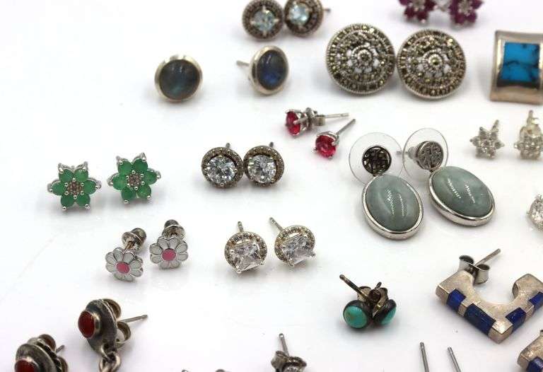 Group lot of Vintage 925 sterling silver earrings