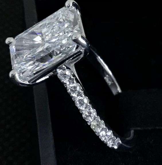 14K White Gold Radiant Cut Lab Diamond Ring