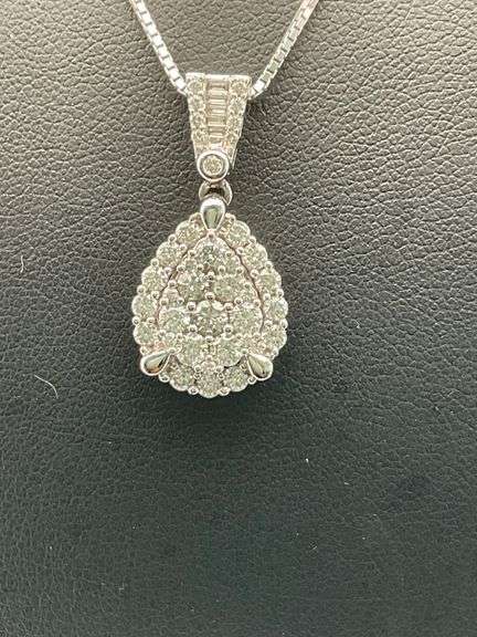CERTIFIED 14K WHITE GOLD NECKLACE WITH DIAMOND PENDANT