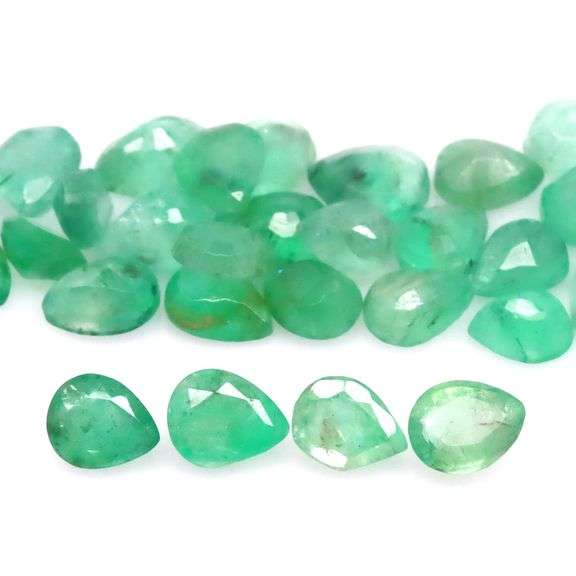Real Zambian Emeralds, and you get 7 carats of them!