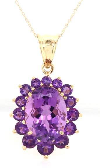 14kt Yellow gold 9.50ctw amethyst cluster pendant on chain