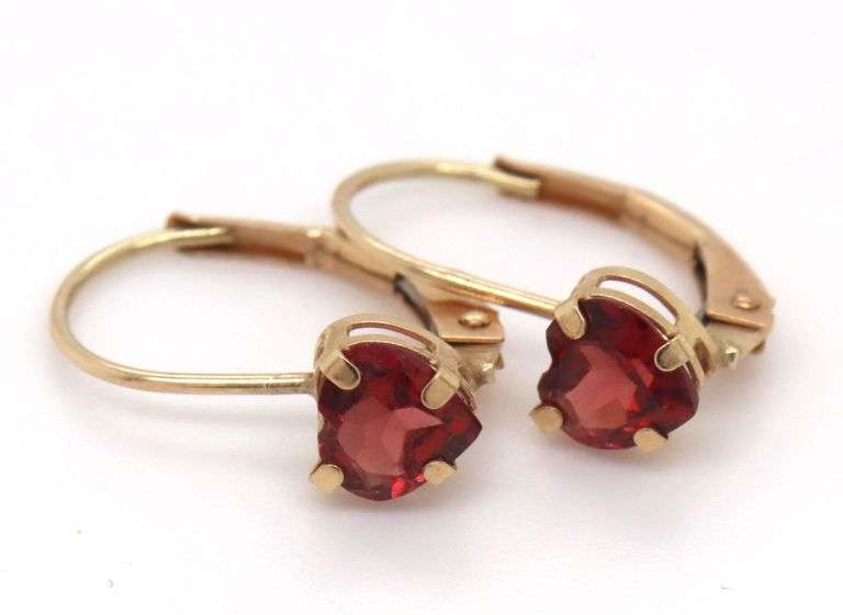 2 Pairs of 10kt Yellow gold dangle earrings