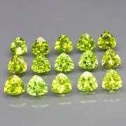 Glittering! 7.76ct 5x5mm trillion cut Peridot set