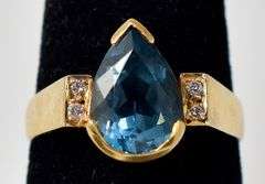 Amazing  18K Yellow Gold Blue London Topaz Gemstone and Diamond Ring