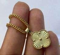 14K Yellow Gold Box Chain with Alhambra Pendant