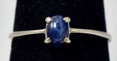 Pretty 10K White Gold Star Sapphire Gemstone Ring