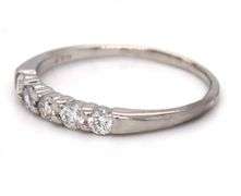 14kt White gold 0.40ctw diamond band