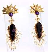 18kt Yellow gold Fancy amethyst and pearl dangle earrings