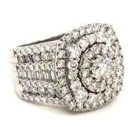 14kt White gold 2.90ctw triple halo diamond cluster ring