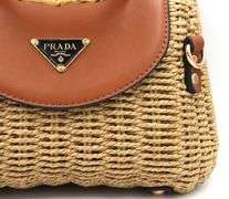Beach bag with hobo handle