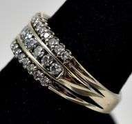 Splendid 10K White Gold Diamond Band Ring