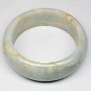 HEAVY! 650.19ct Bermese Jade bangle!
