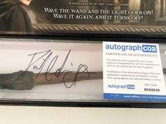 Daniel Radcliffe Autographed Harry Potter 14" Illuminating Wand Display ACOA