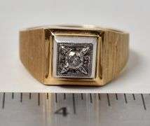 Sturdy 14K Yellow Gold Diamond Men's Ring