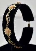 Amazing 10K Yellow Gold Flower Motif Bracelet