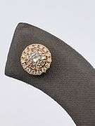 CERTIFIED BRAND NEW 18K YELLOW GOLD DIAMOND STUDS