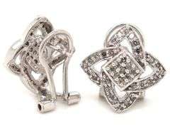 14kt White gold 0.75ctw diamond flower earrings