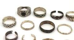 Group to of Vintage 925 sterling silver rings