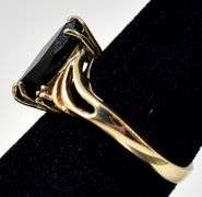 Vintage 10K Yellow Gold Black Spinel Gemstone and Diamond Ring