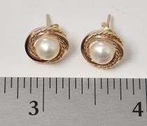 Elegant 14k Yellow Gold Pearl Stud Earrings
