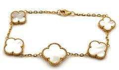 Set of 21kt Yellow gold mother of pearl bracelet and earrings