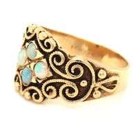 Attractive 14K YG Ring with Opals