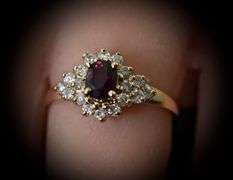 Classic 14K Yellow Gold Ring with a Ruby and Diamonds