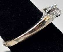Amazing 14K White Gold 0.63CTW Diamond Ring
