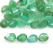 Bright emerald green 7.93ct 40pc Emerald set