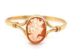 18kt Yellow gold Cameo ring