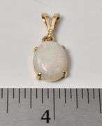 Shining 14K Yellow Gold Opal Gemstone Pendant