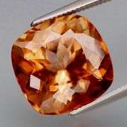Exquisite 10.11ct bi-color Imperial Topaz