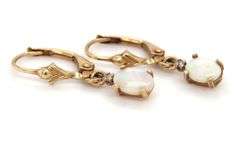 2 Pairs of 10kt Yellow gold dangle earrings