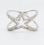 18K White Gold Diamond Star Ring