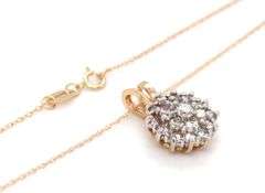 14kt Yellow gold 0.75ctw diamond cluster pendant on chain