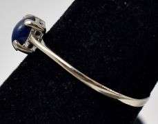 Pretty 10K White Gold Star Sapphire Gemstone Ring