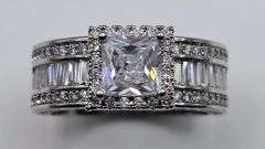 Stunning 14 Kt White Gold Plate 2.15 Ctw Princess Cut Simulated Diamond Ring