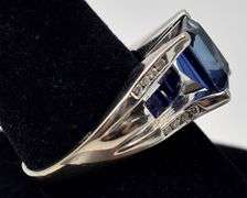 Magnificent 14K White Gold Blue Sapphire Gemstone and Diamond Ring