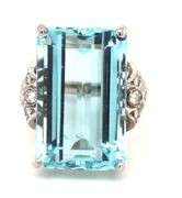 18kt White gold emerald cut aquamarine and diamond ring