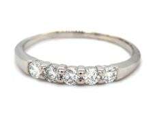 14kt White gold 0.40ctw diamond band