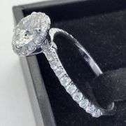 18K White Gold Round Brilliant Cut Lab Diamond Ring