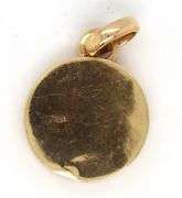 18kt Yellow gold black onyx Bvlgari style circle pendant