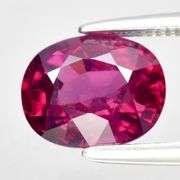 Rare! 1.67ct untreated SI1 grade violet pink Malaya Garnet!