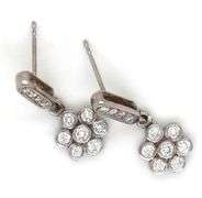 18kt White gold 1ctw diamond flower dangle earrings