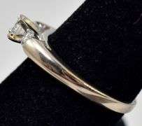 Amazing 14K White Gold 0.63CTW Diamond Ring