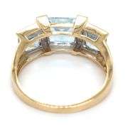 14kt Yellow gold 2.75ctw aquamarine and diamond ring