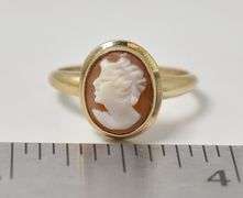 Vintage 10K Yellow Gold Cameo Ring
