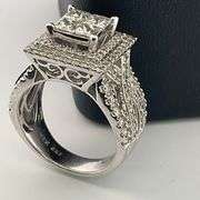 CERTIFIED 14K WHITE GOLD DIAMOND RING